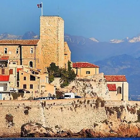 Agreable 2 Pieces Rosetta Dans Le Coeur Historique D * Antibes
